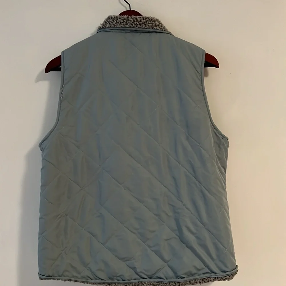 Thread and Supply Reversible Vest - Picture 6 of 8